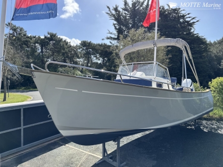Rhea Marine Rhea 27 open